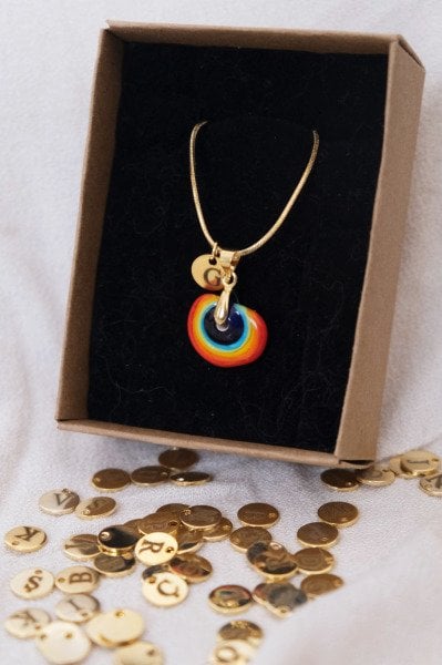 Murano Gökkuşağı Kolye (İSTENİLEN HARF İLE ÜRETİLİR)